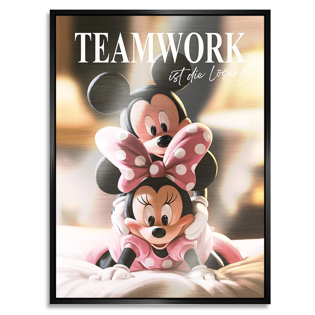 Mickey & Minnie Teamwork Aluminiumbild gebürstet