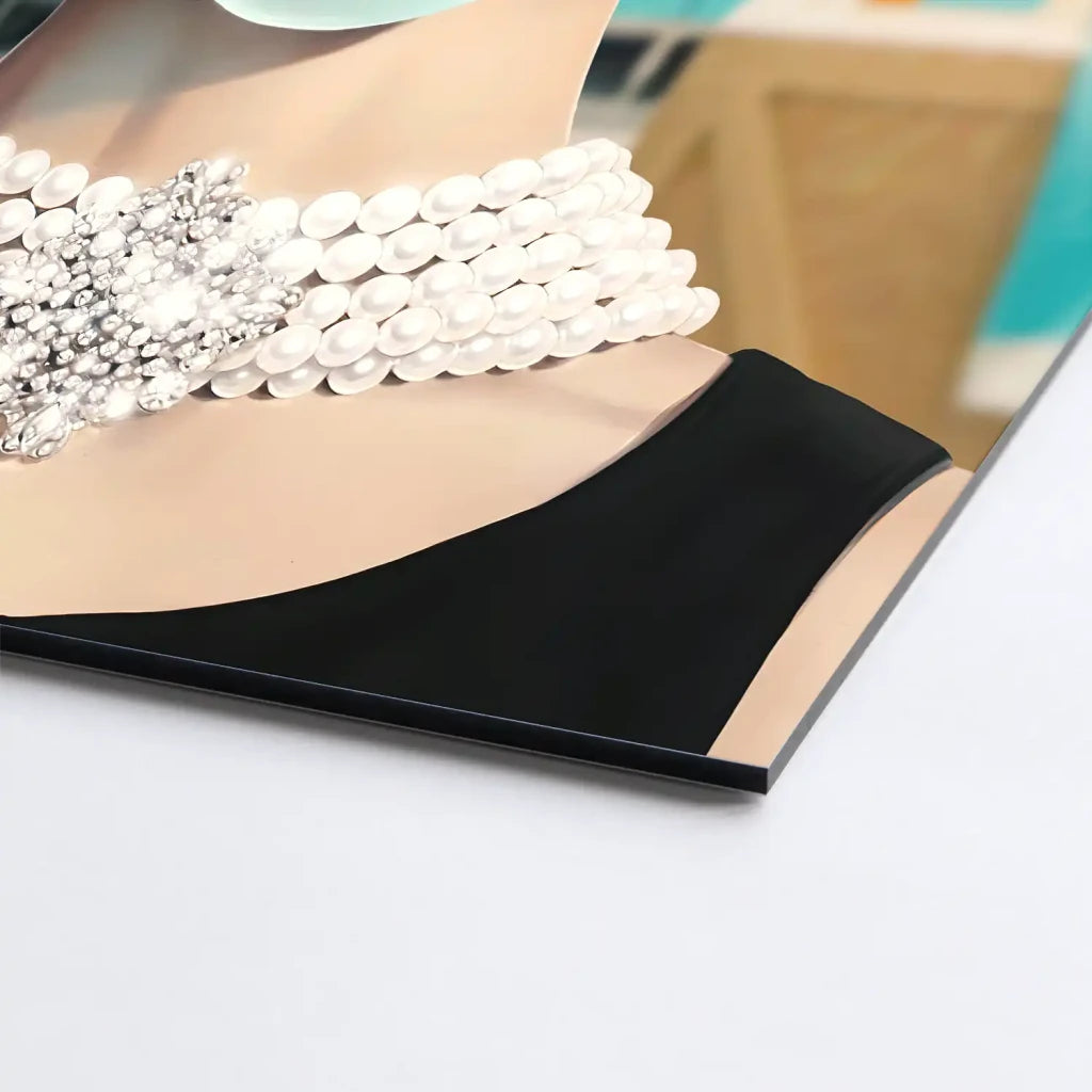 Audrey Bubble Gum AluDibond Bild INGALERIE