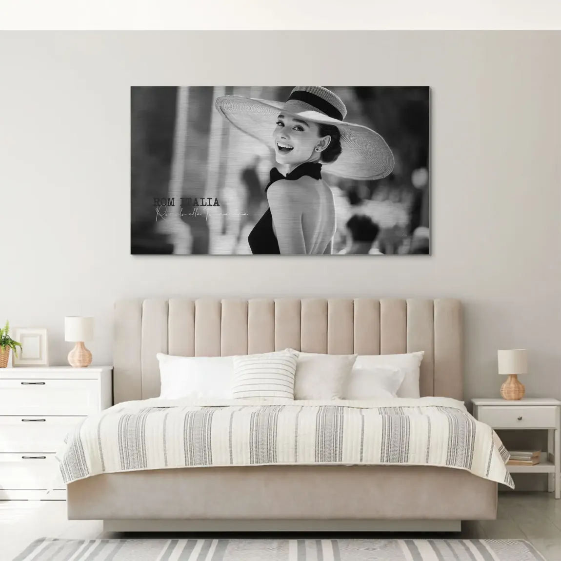 Audrey Hepburn Italia Alu Gebürstet