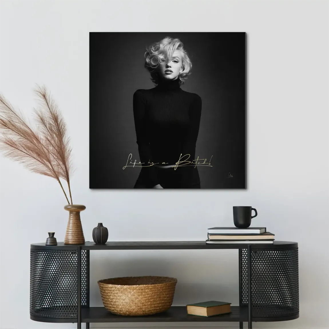 Monroe Life is a Bitch Alu Gebürstet Bild