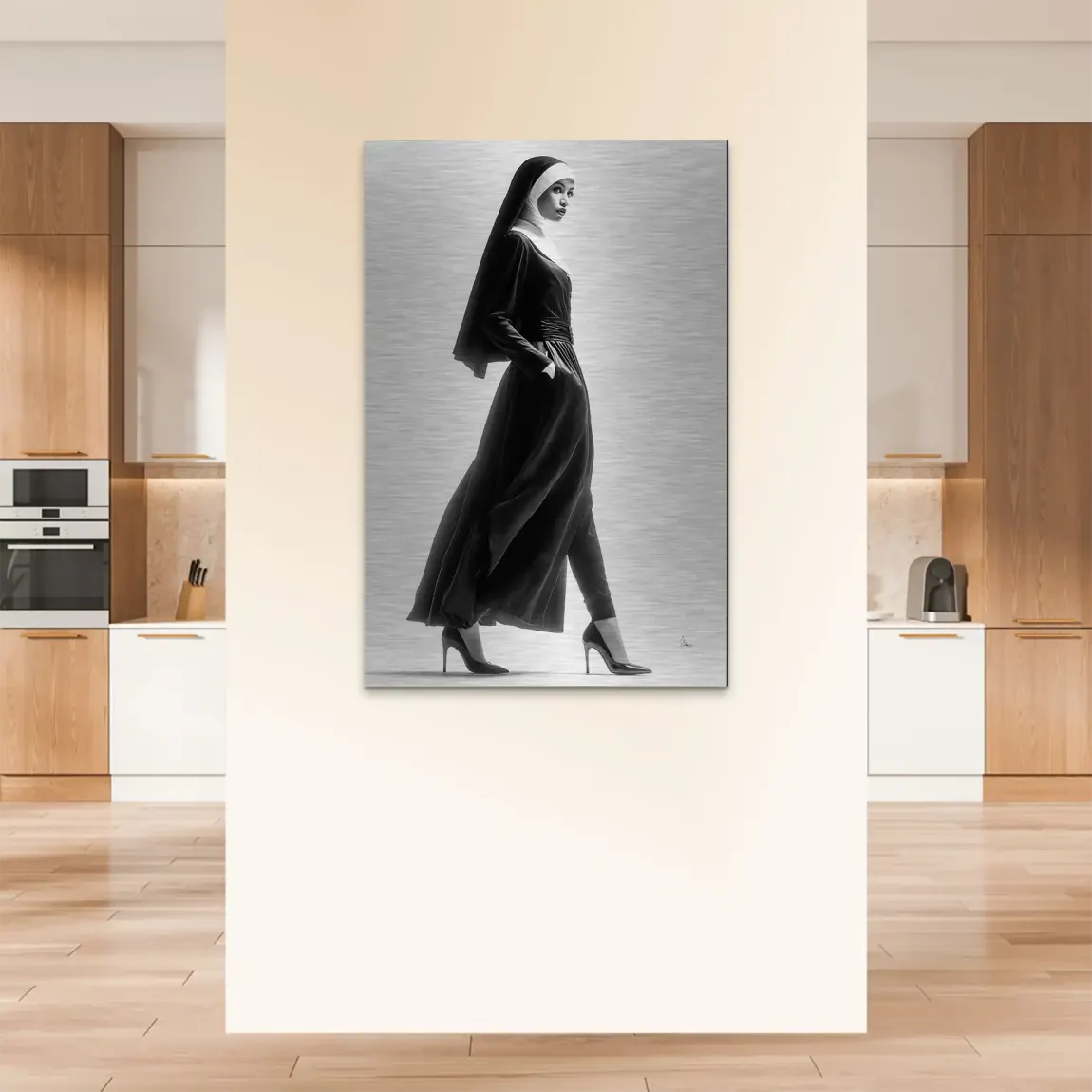 Nonne Couture Alu Dibond Bild gebürstet