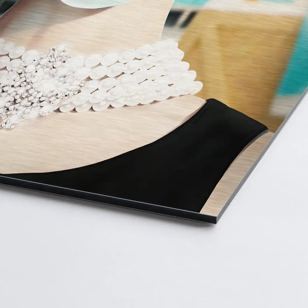 Audrey Bubble Gum Aludibond Brush Bild INGALERIE