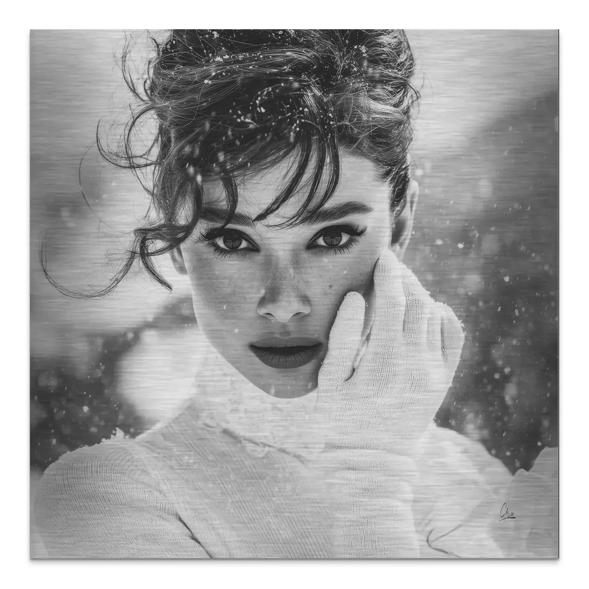 Audrey Hepburn Snow Portrait Alu Gebürstet Bild