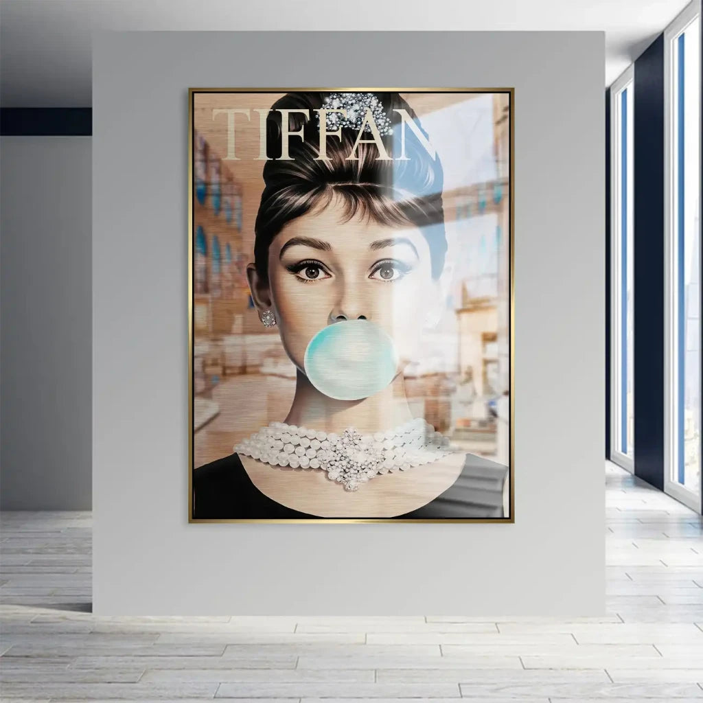 Audrey Bubble Gum Retro Aludibond Gebürstet INGALERIE