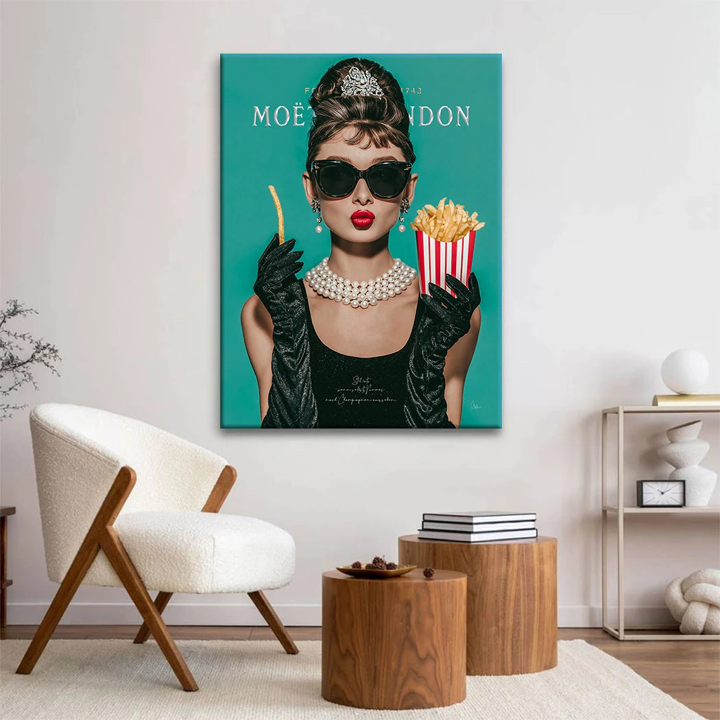 Audrey Hepburn Pommes Aluminiumbild gebürstet
