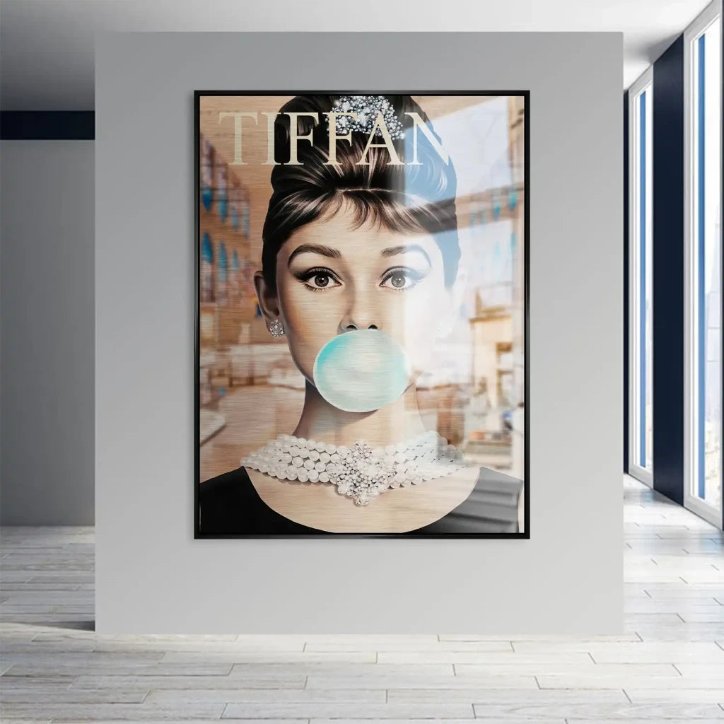 Audrey Bubble Gum Retro Aludibond Gebürstet INGALERIE