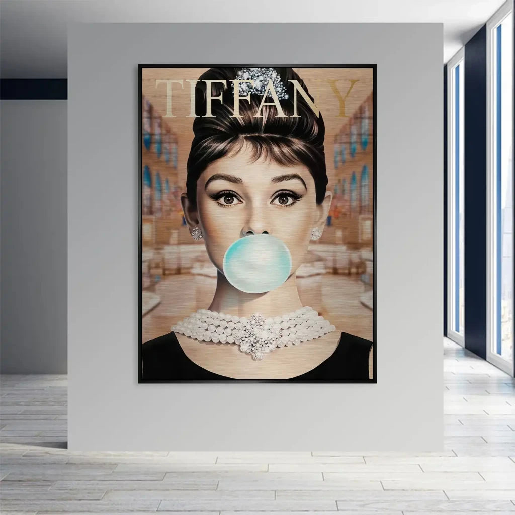 Audrey Bubble Gum Retro Aludibond Gebürstet INGALERIE