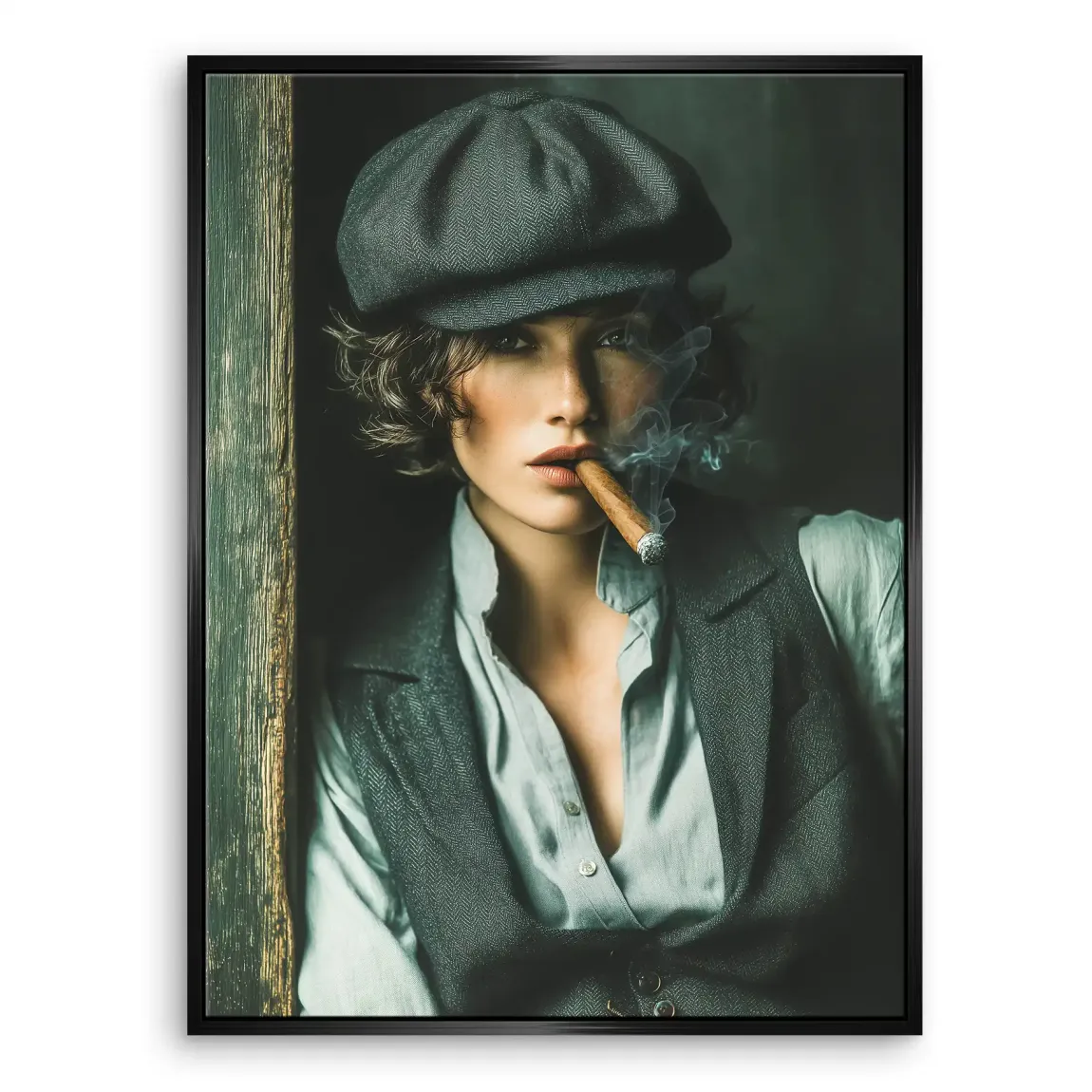 Smoke & Secrets Beauty Leinwand Bild INGALERIE