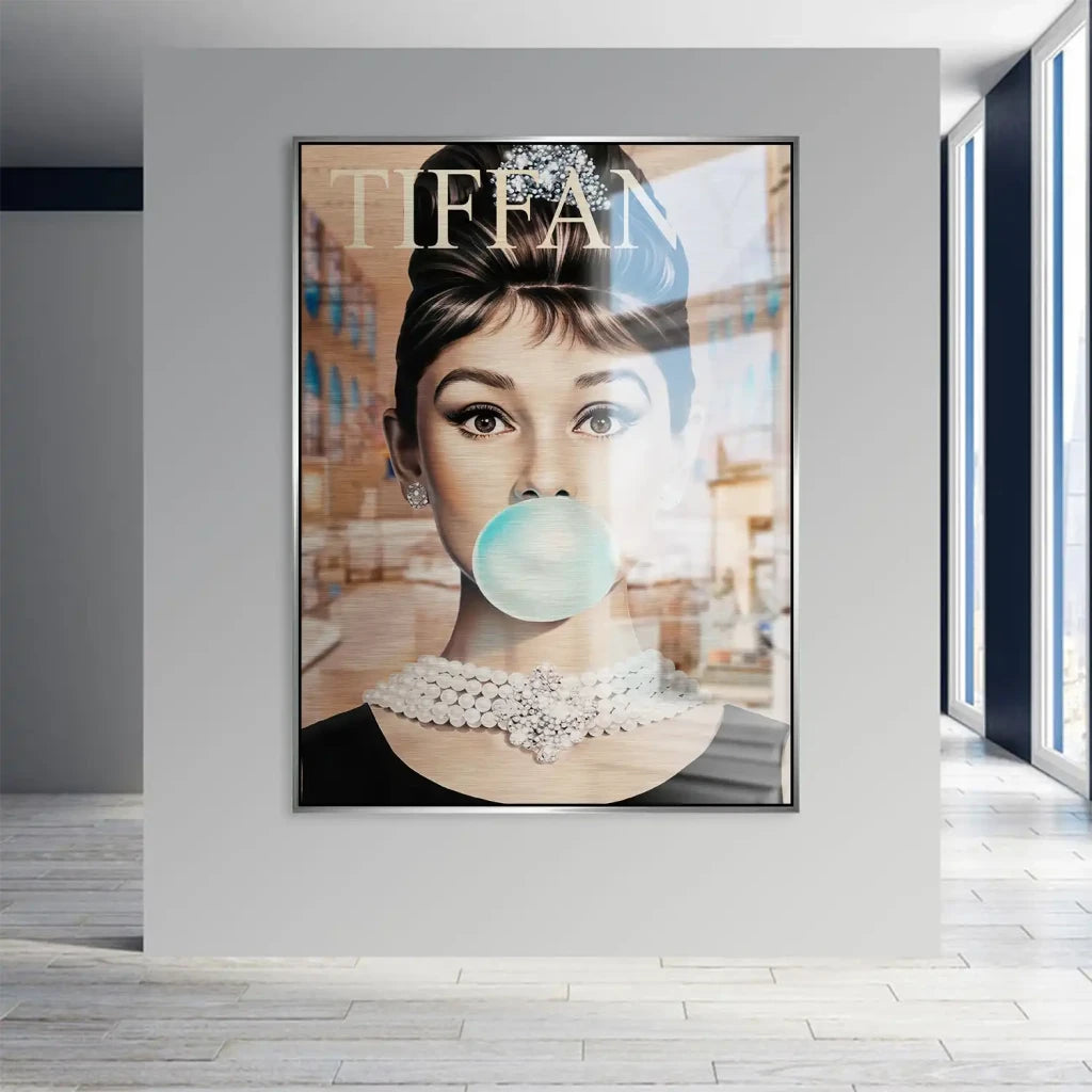 Audrey Bubble Gum Retro Aludibond Gebürstet INGALERIE