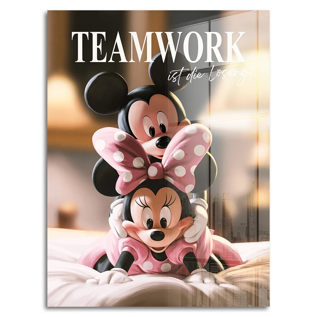 Mickey & Minnie Teamwork Acrylglasbild