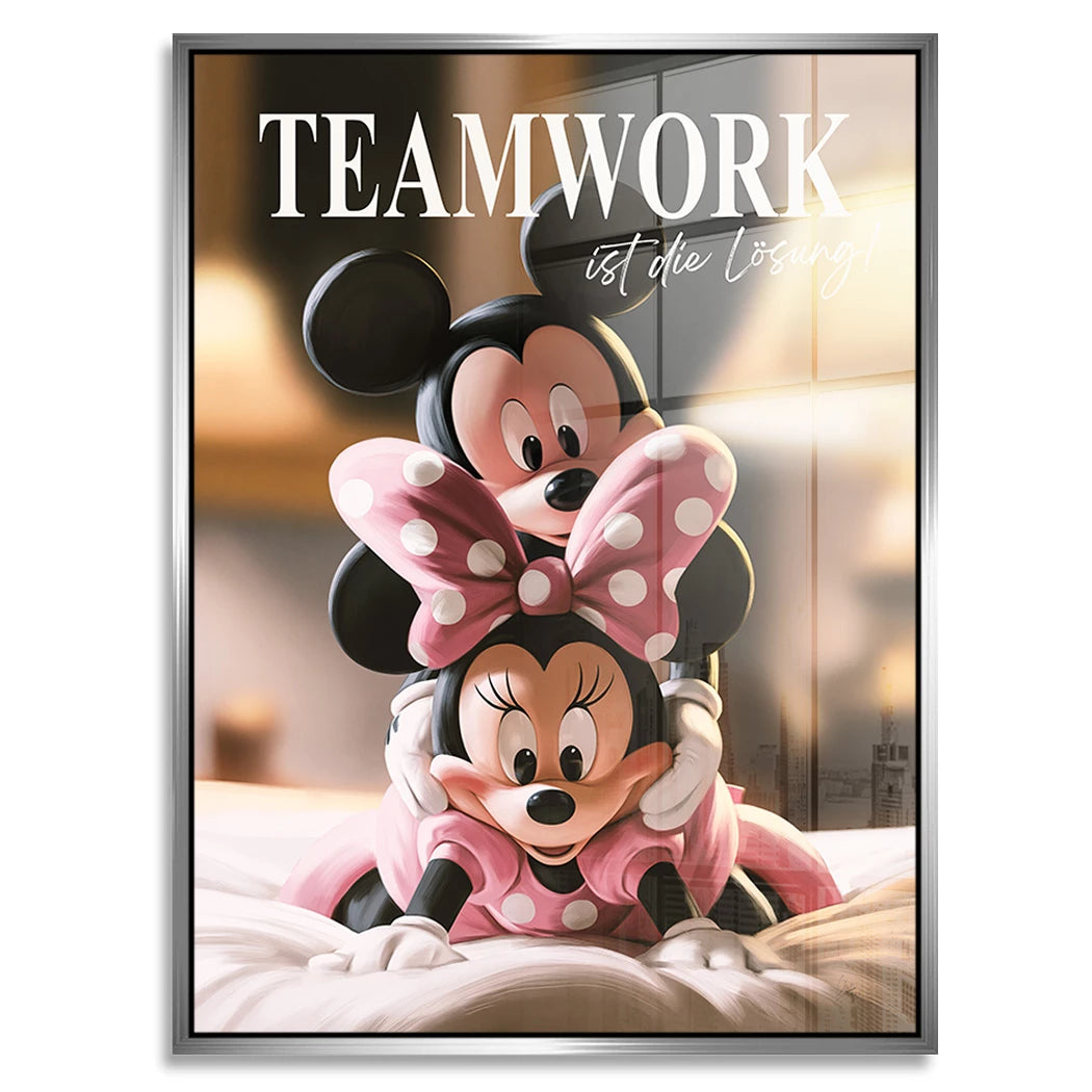 Mickey & Minnie Teamwork Acrylglasbild