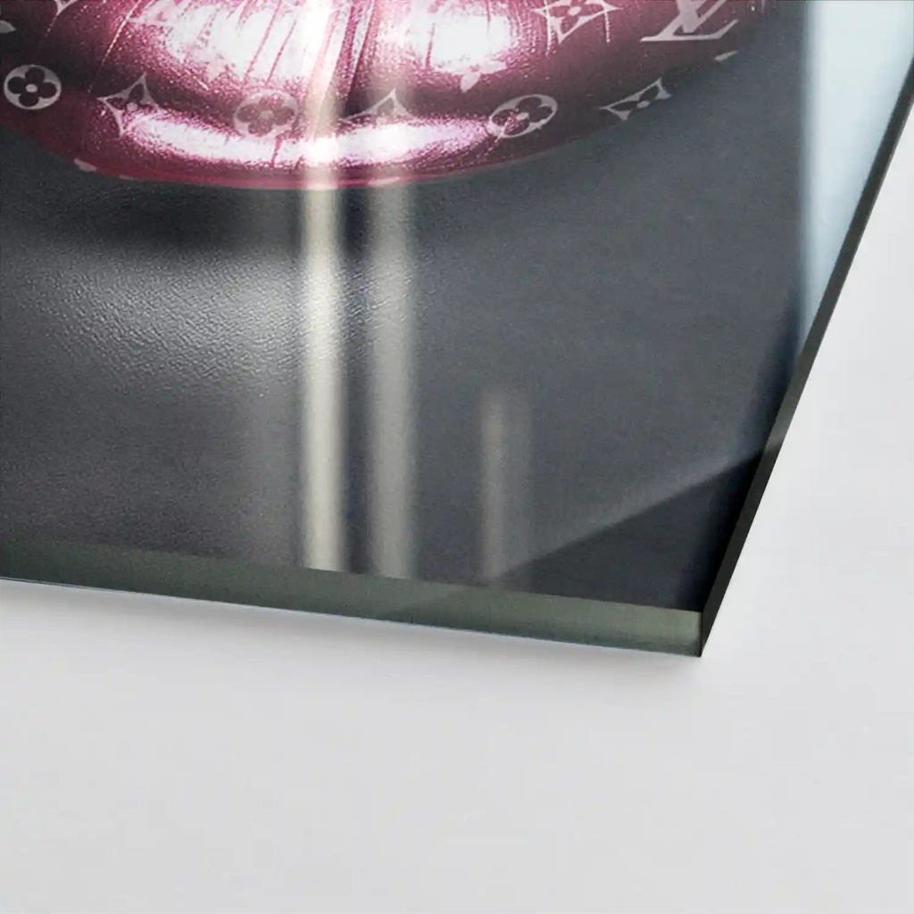 Vuitton Pink Lips Acrylglas Bild INGALERIE