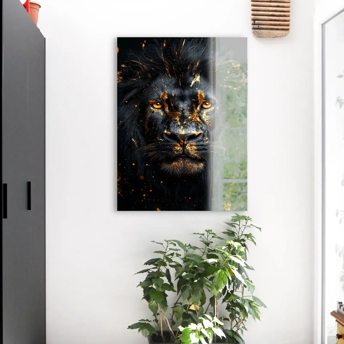 Black Lion in Gold Acrylglasbild INGALERIE