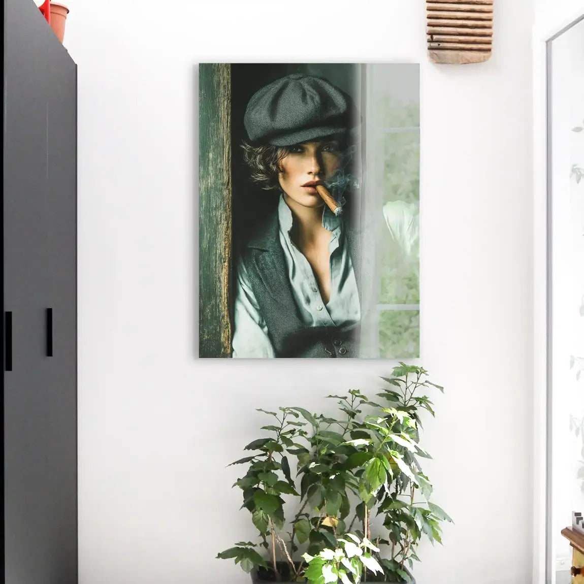 Smoke & Secrets Beauty Acrylglasbild INGALERIE