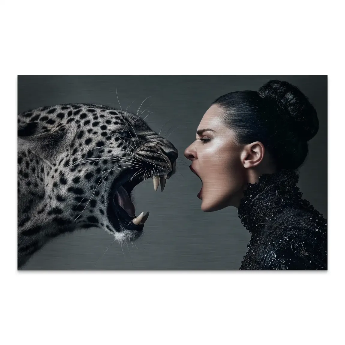 Wild Leopard Woman AluDibond Gebürstet