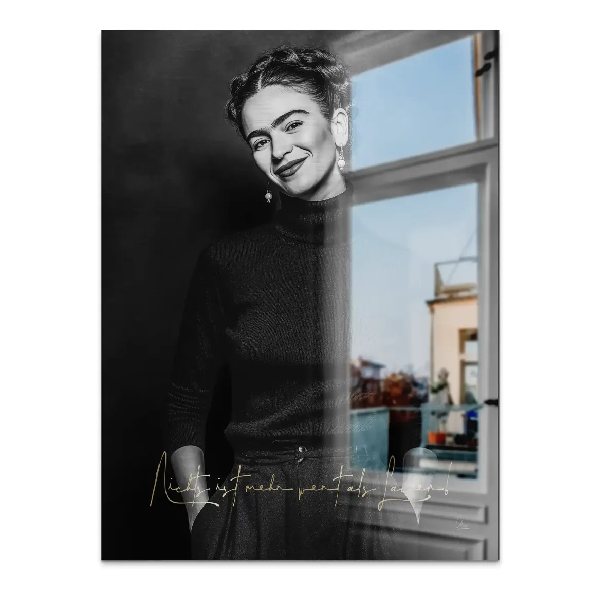 Frida Kahlo stilles Lächeln Alu Gebürstet Bild