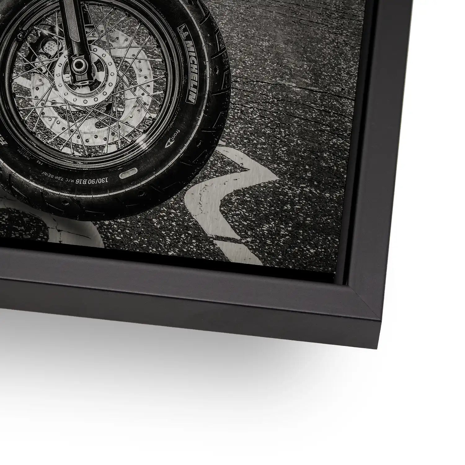 Route Heritage Edition – Harley Alu gebürstet Bild INGALERIE