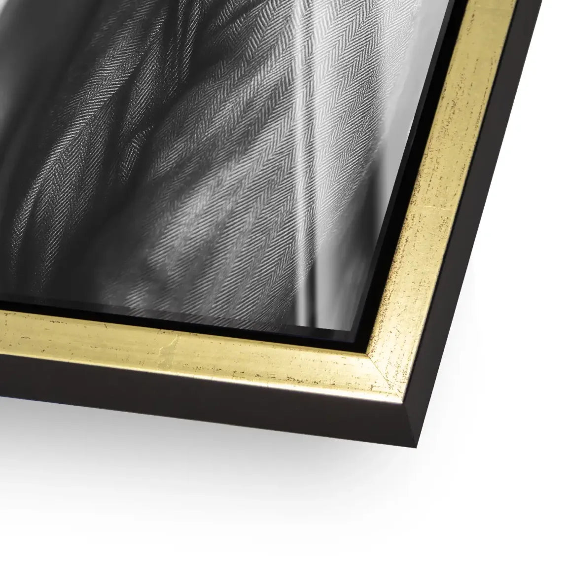 Smoked Confidence Noir Acrylglasbild