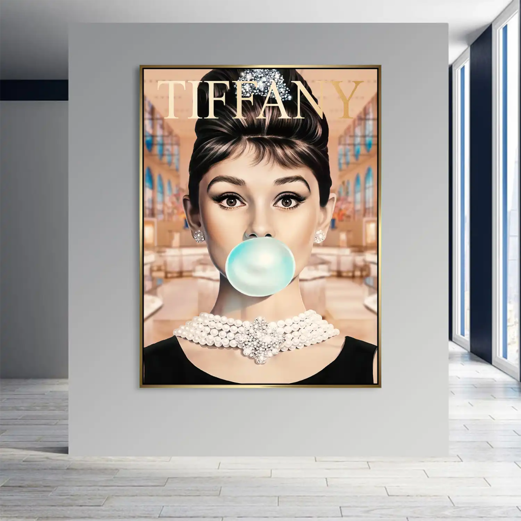 Audrey Bubble Gum Retro AluDibond Bild INGALERIE