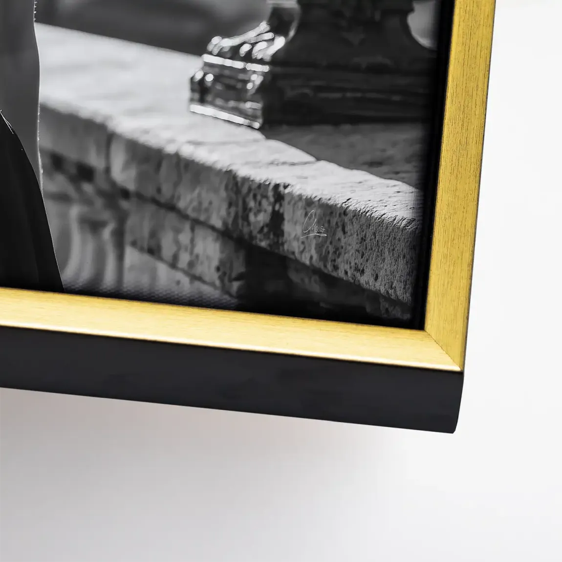 Audrey walk in Paris Leinwand Bild