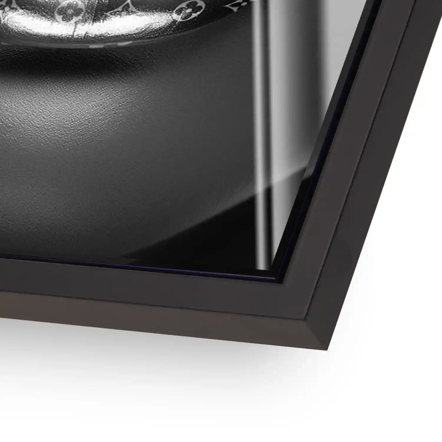 Vuitton Silver Lips Acrylglas Bild INGALERIE