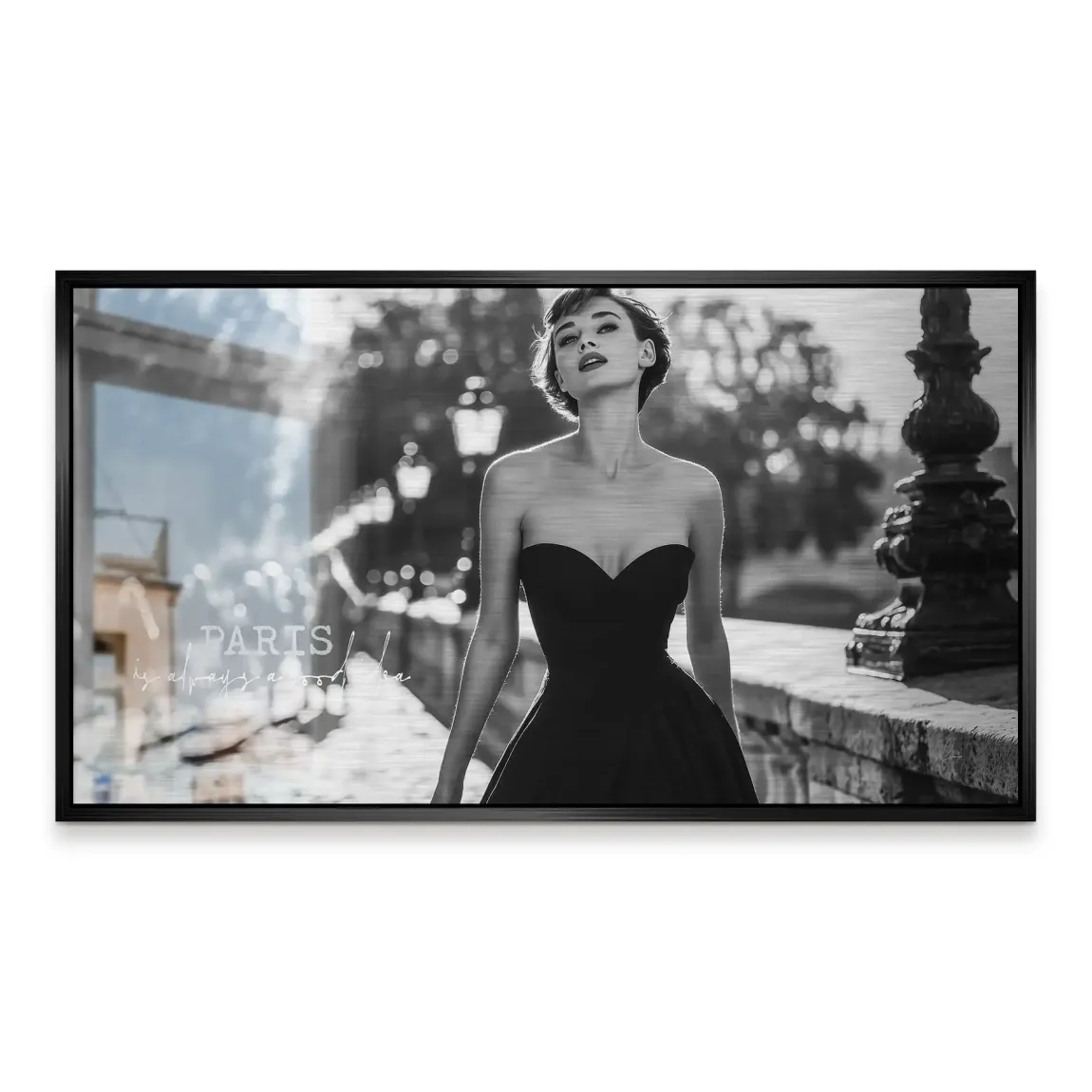 Audrey walk in Paris Alu Gebürstet