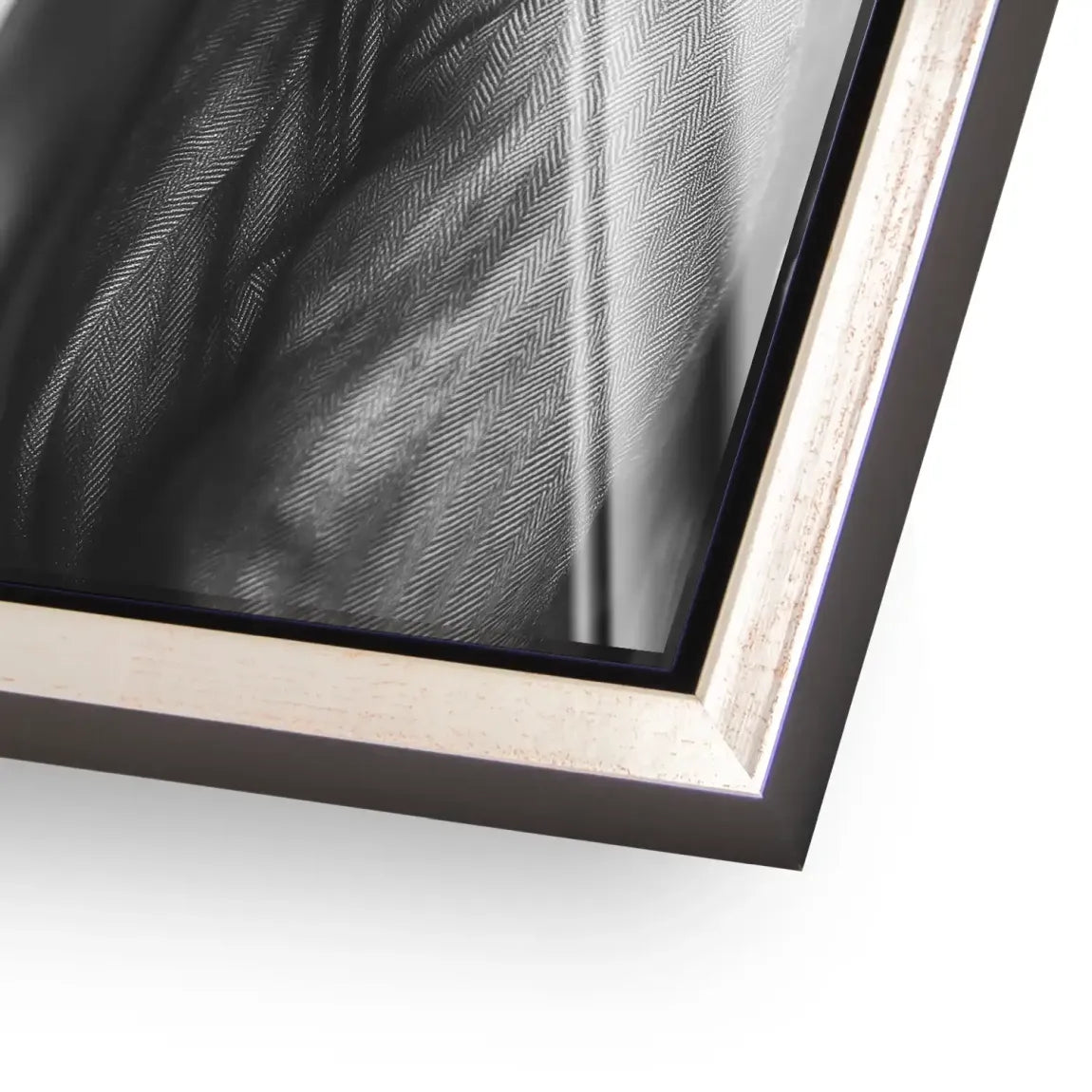 Smoked Confidence Noir Acrylglasbild