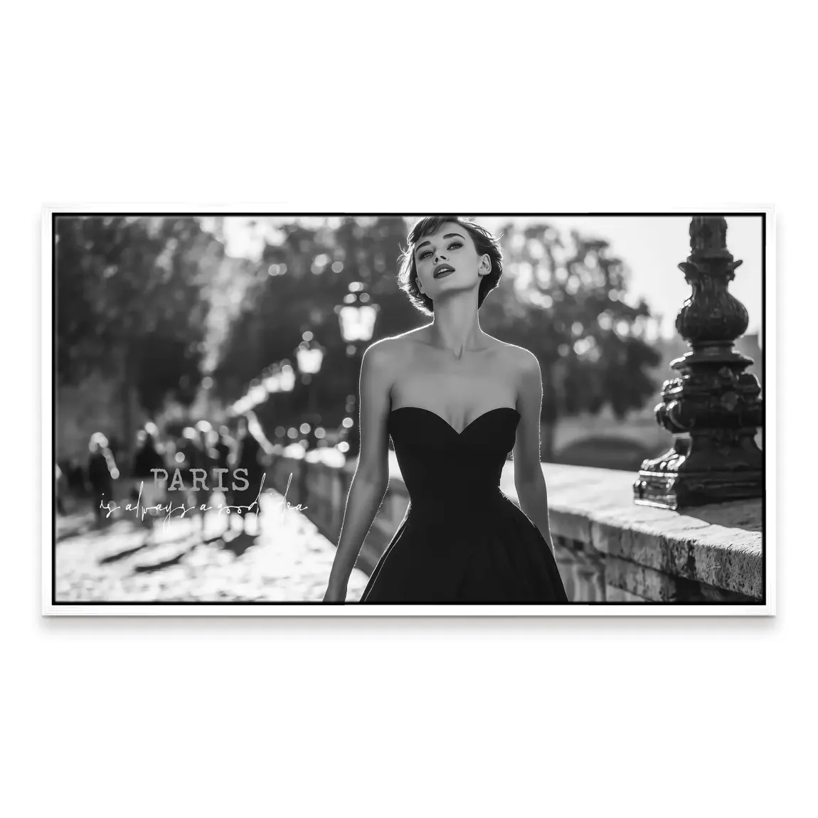 Audrey walk in Paris Leinwand Bild